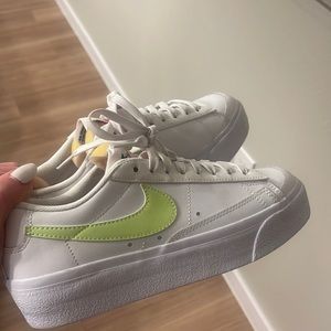 Nike Blazer Low Platform